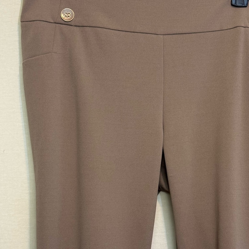 B-208 SoHo Tan Elastic Waist Pull On Cropped Pants Size XL - Picture 4 of 13